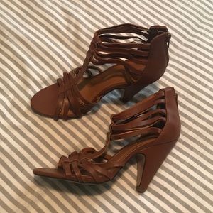 🟢3 for $10🟢 Cognac heels